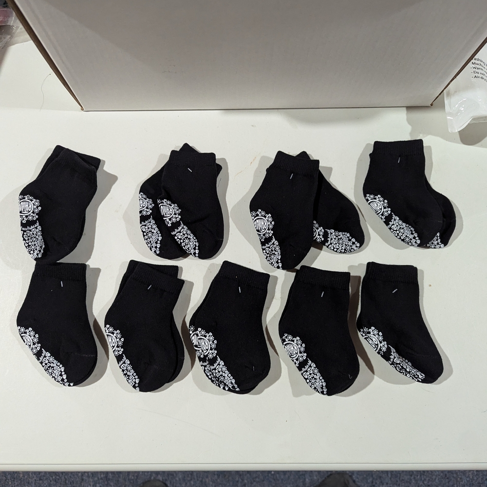 New 9 Pairs Black Patterned Baby Socks With Grips